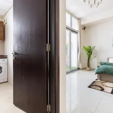 50% Off Summer Offert, Nice W/ Balcony & Pool View دبي المظهر الخارجي الصورة